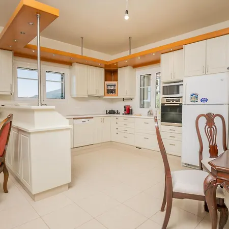 Villa Antimo - Alaya Private With Pool *